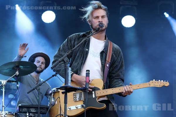 MILKY CHANCE - 2018-06-22 - PARIS - Hippodrome de Longchamp - Bagatelle - 